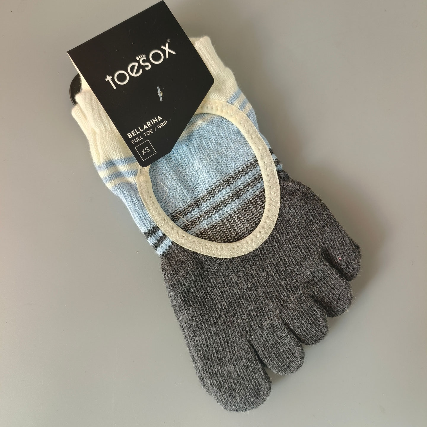 Toesox 요가 양말 여성용 실내 5 손가락 미끄럼  - Yoga Mat 리뷰 및 가격